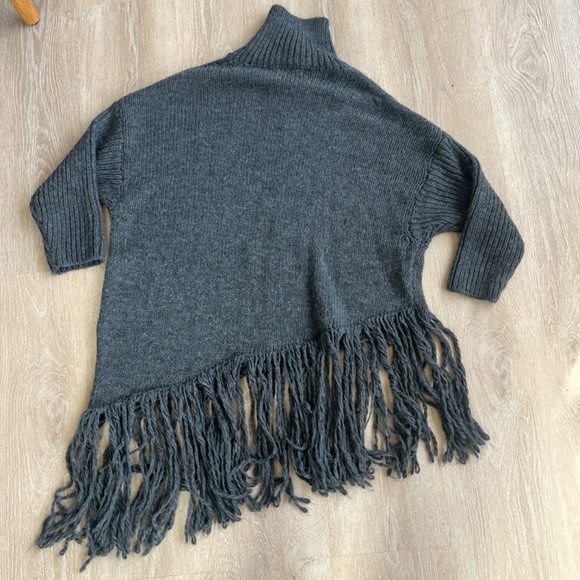 ALEMBIKA Urban Turtleneck Wool Fringe Sweater. Grey. Sz M - Picture 5 of 5